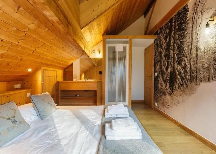 Chalet Montblanc Balcony *