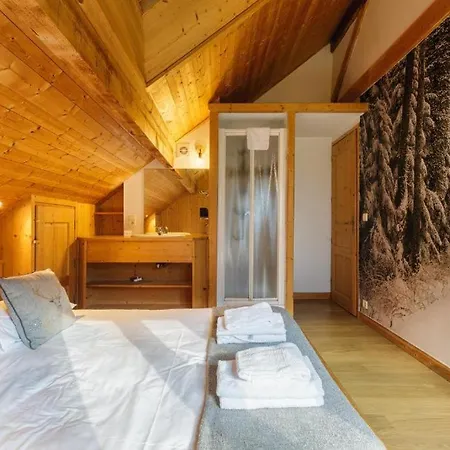 Chalet Montblanc Balcony *